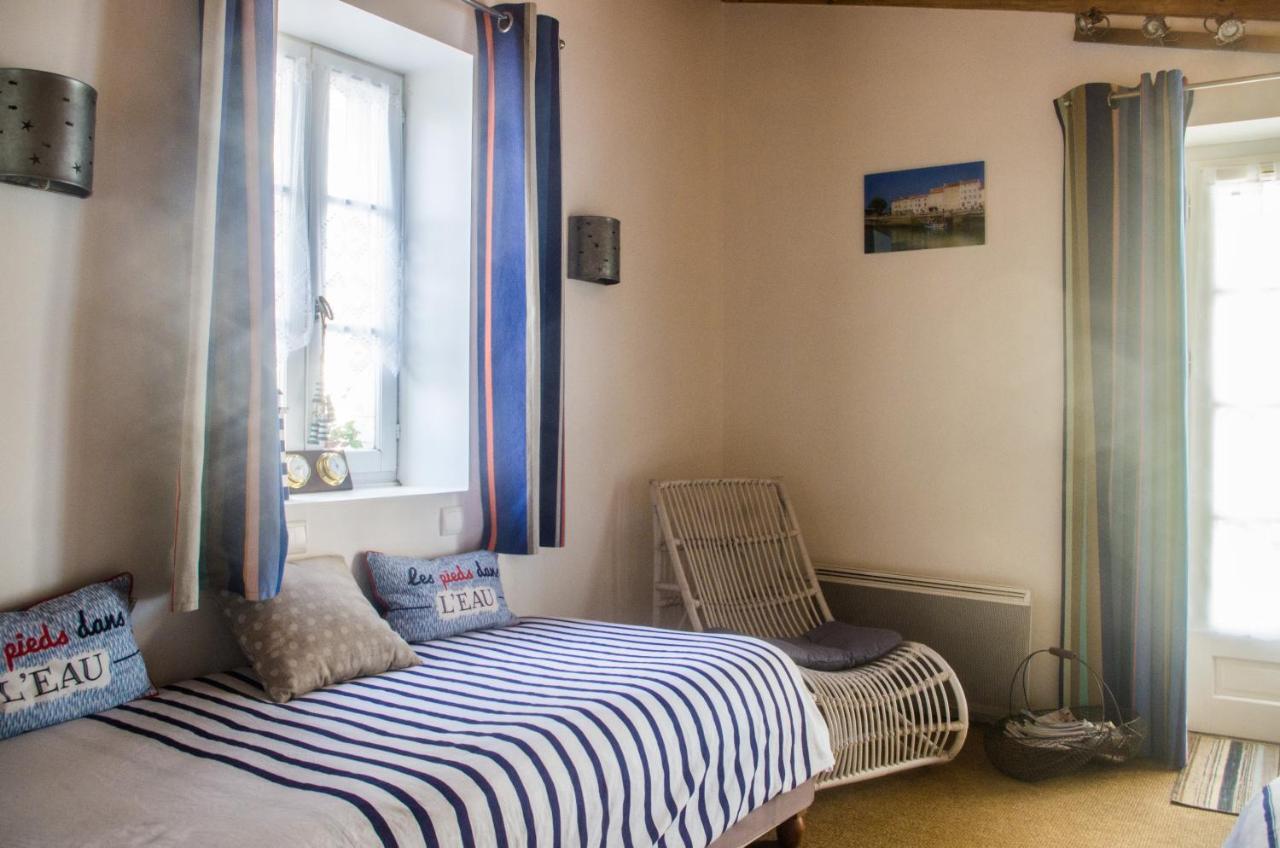 Dompierre-sur-Mer Logis Saint Leonard Bed & Breakfast エクステリア 写真
